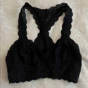Felina Black Lace Bralette with Intricate Floral Design